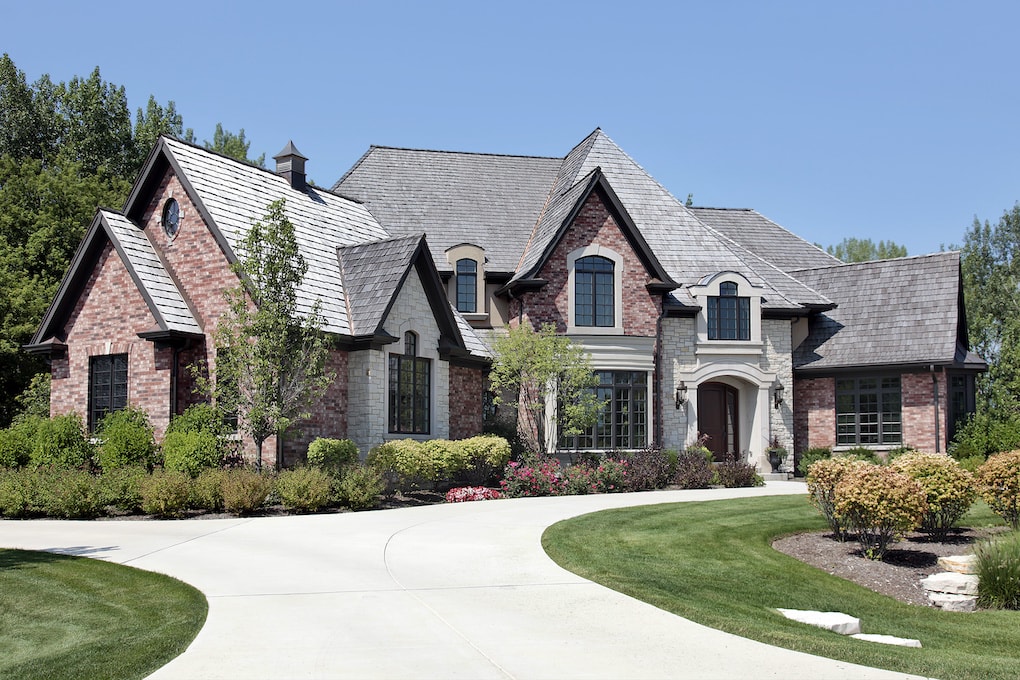 roof shingle colors to compliment brick house